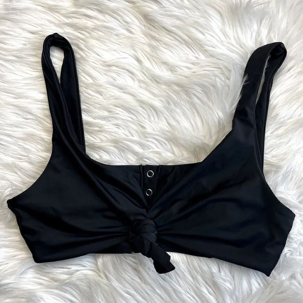 No Boundaries square Neck Bikini Top Black Size Large